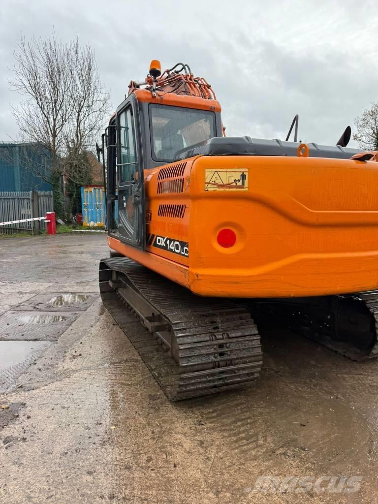 Doosan DX 140 Bageri gusjeničari