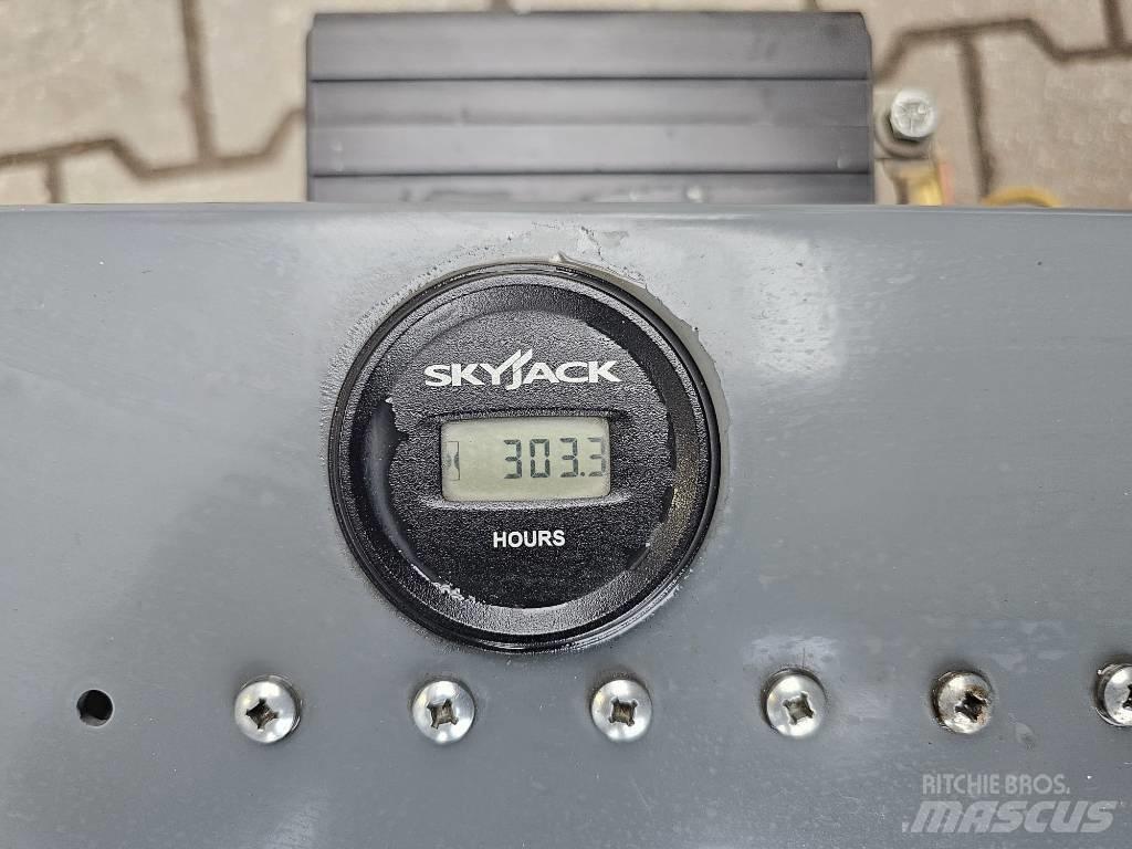 SkyJack SJ III4632 Škaraste platforme