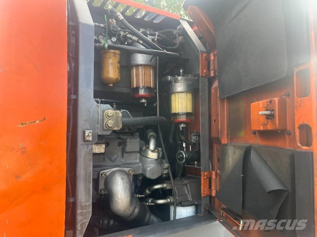 Hitachi ZX 145 W-3 Bageri na kotačima