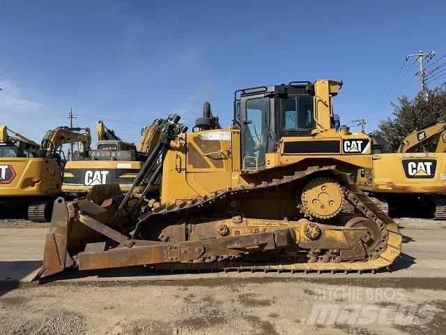 CAT D 6 T LGP Buldožeri gusjeničari