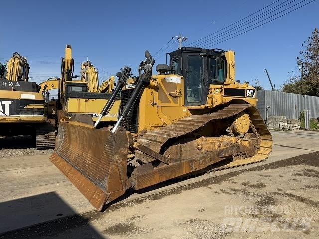 CAT D 6 T LGP Buldožeri gusjeničari