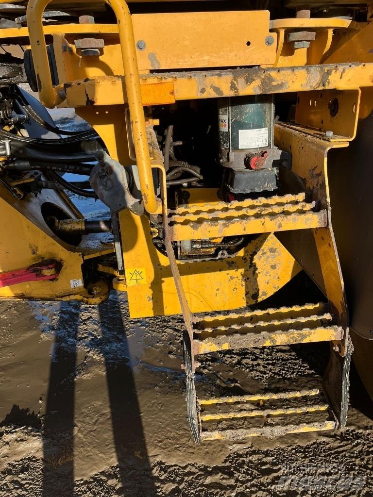 Volvo L 120 F Utovarivači na kotačima