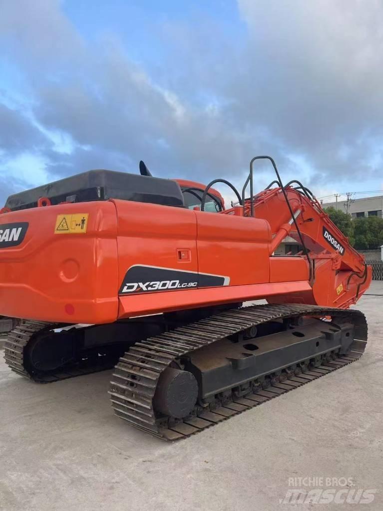 Doosan DX300LC-9C Bageri gusjeničari