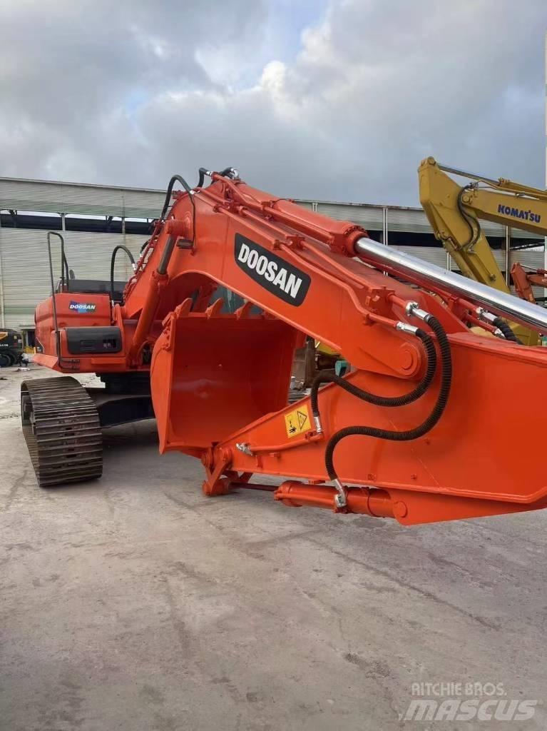 Doosan DX300LC-9C Bageri gusjeničari