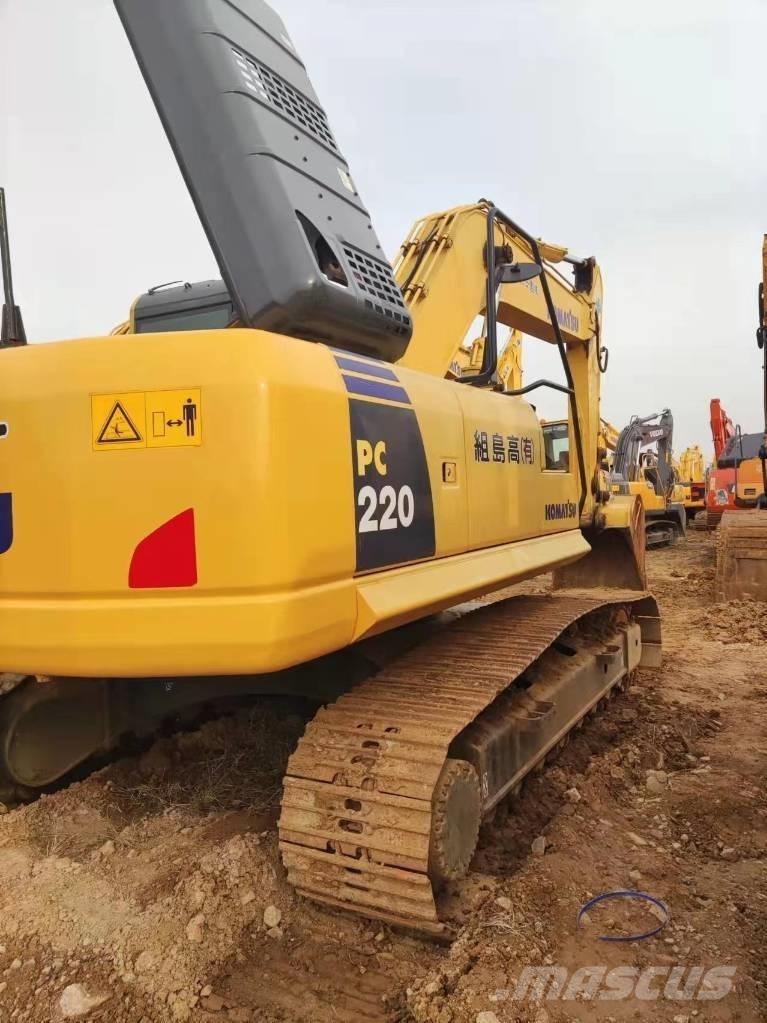 Komatsu PC220 Bageri gusjeničari