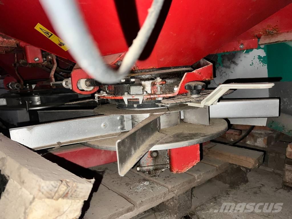 Kverneland DS-XL Rasipači mineralnog  gnojiva