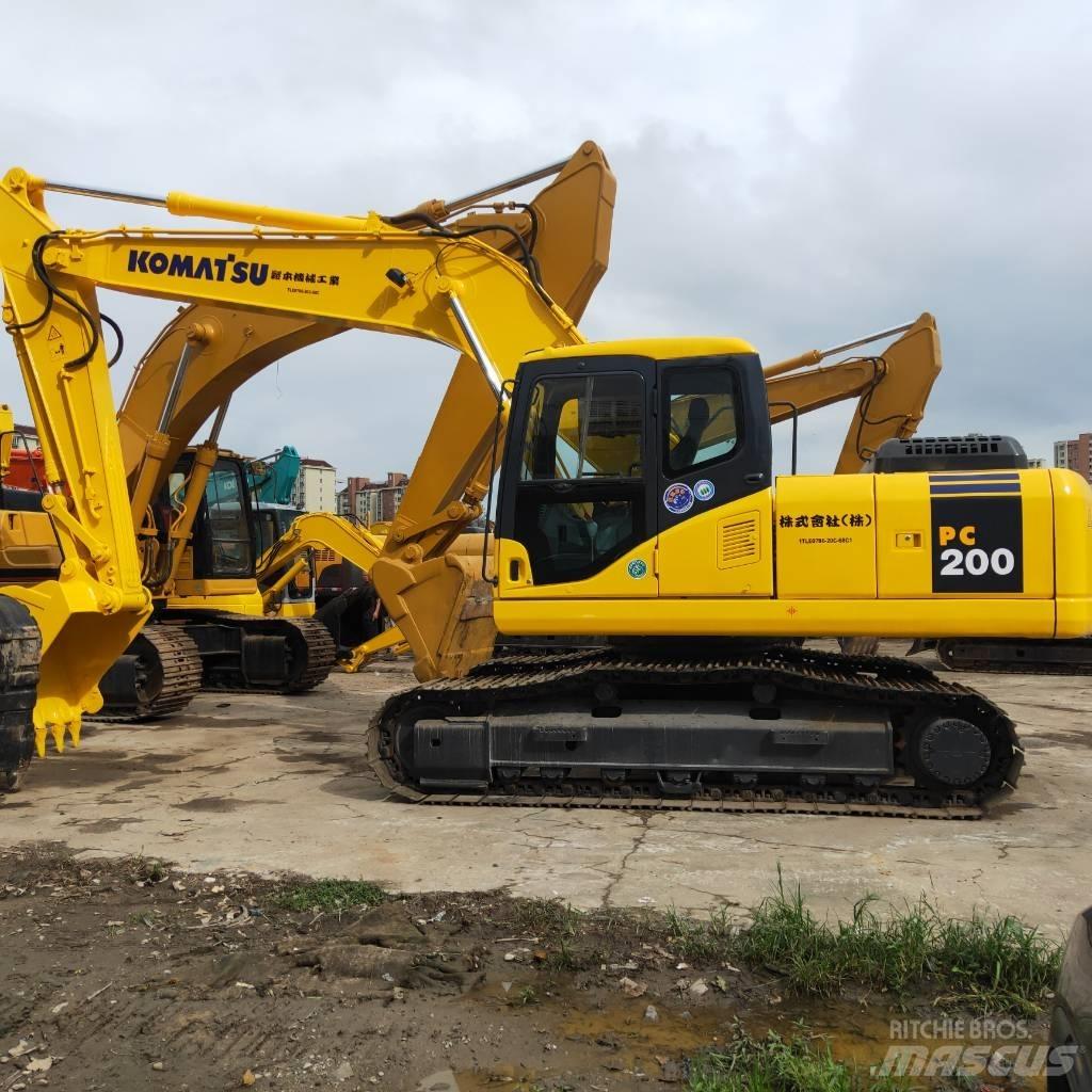 Komatsu PC200-7 Bageri gusjeničari