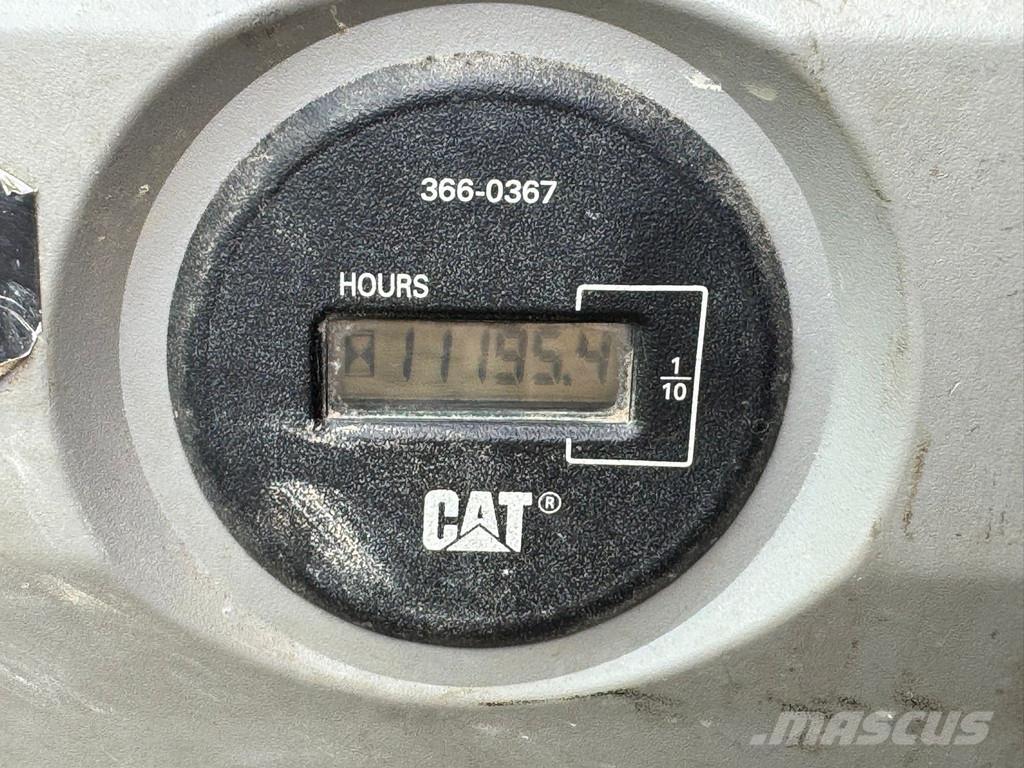 CAT 323E Bageri gusjeničari