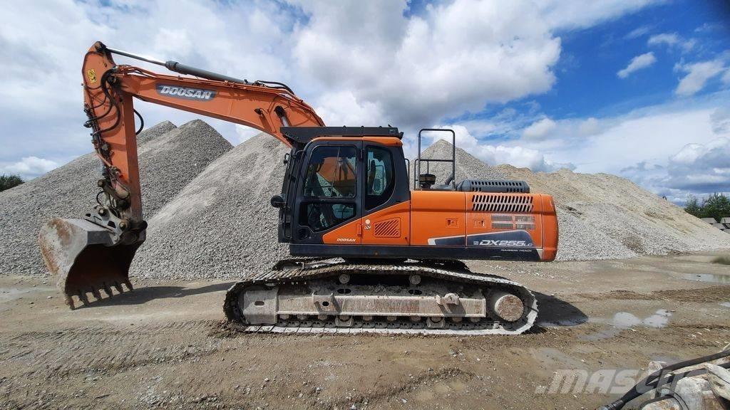 Doosan DX 255 LC-5 Bageri gusjeničari