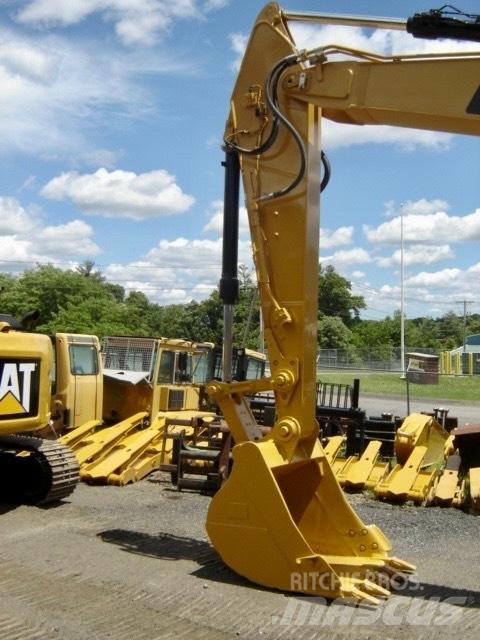 CAT 320 Bageri gusjeničari