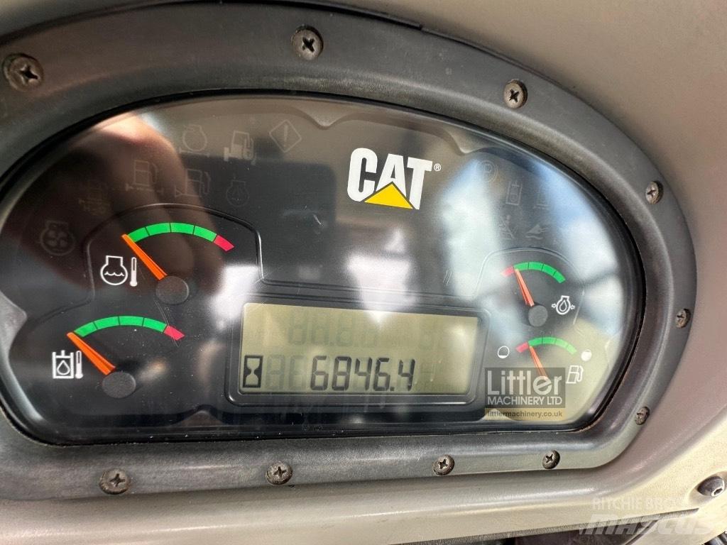 CAT 953D Utovarivači gusjeničari