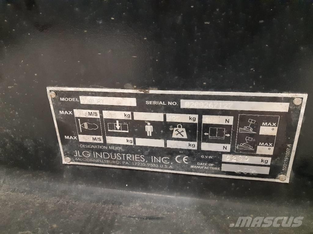 JLG 330 LRT Škaraste platforme