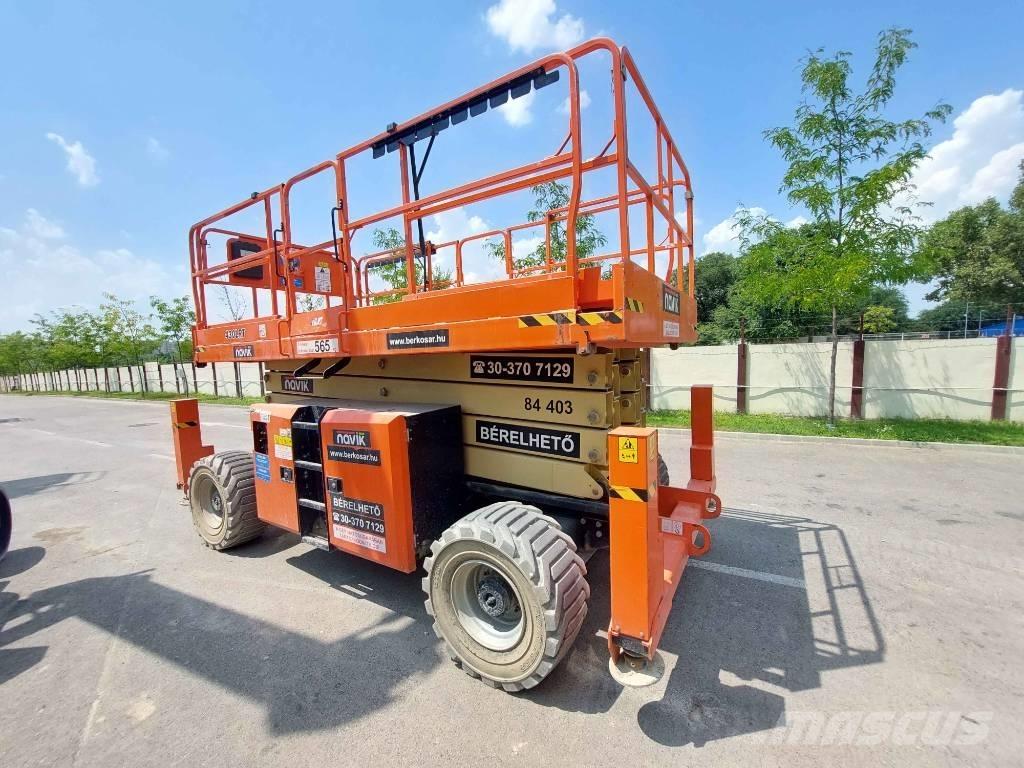 JLG 330 LRT Škaraste platforme