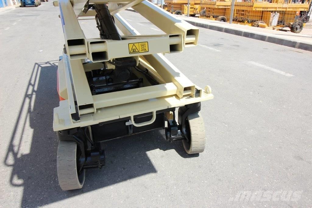 JLG 3246 ES Škaraste platforme