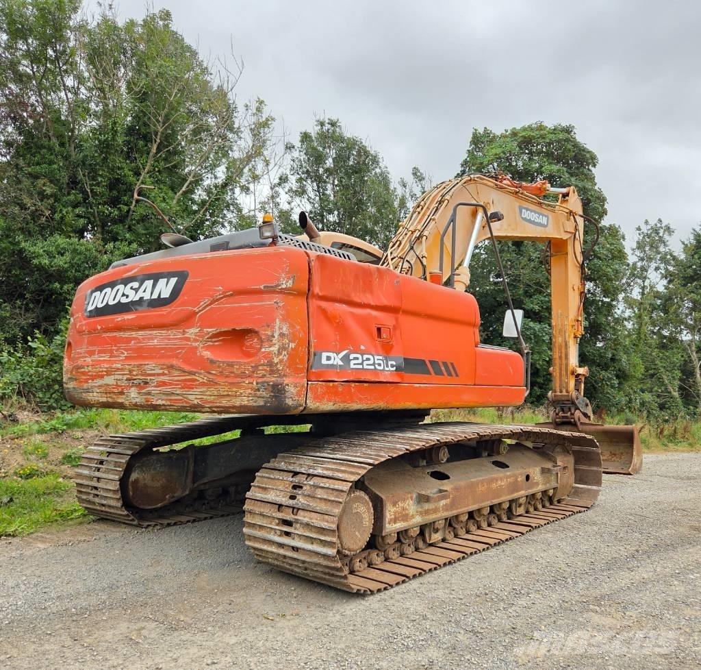 Doosan DX 225 LC Bageri gusjeničari