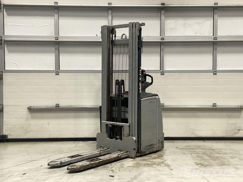 Still EXV14I Ručni električni viličar