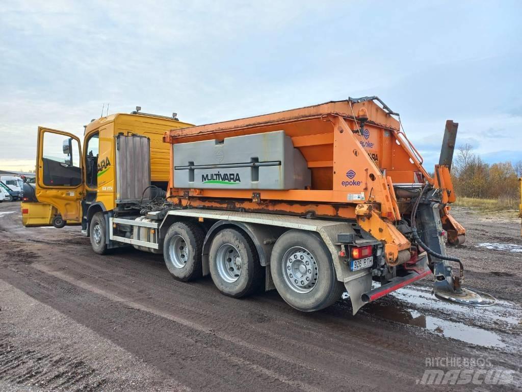 Volvo FH540 Rol kiper kamioni s kukama za dizanje