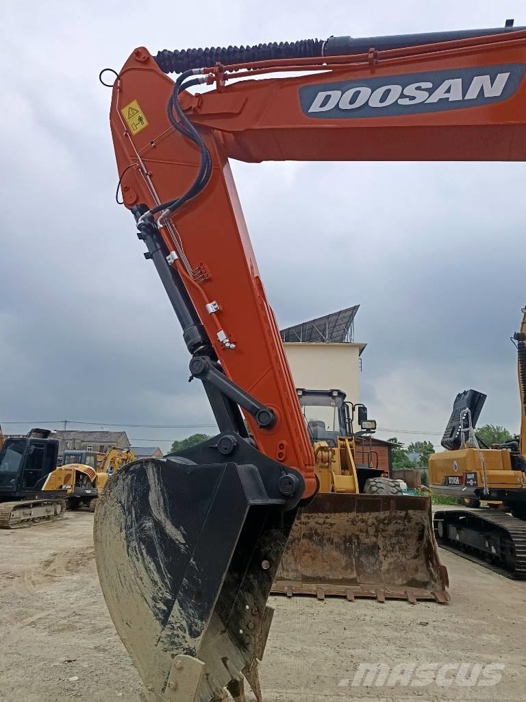 Doosan DX 300 LC Bageri gusjeničari