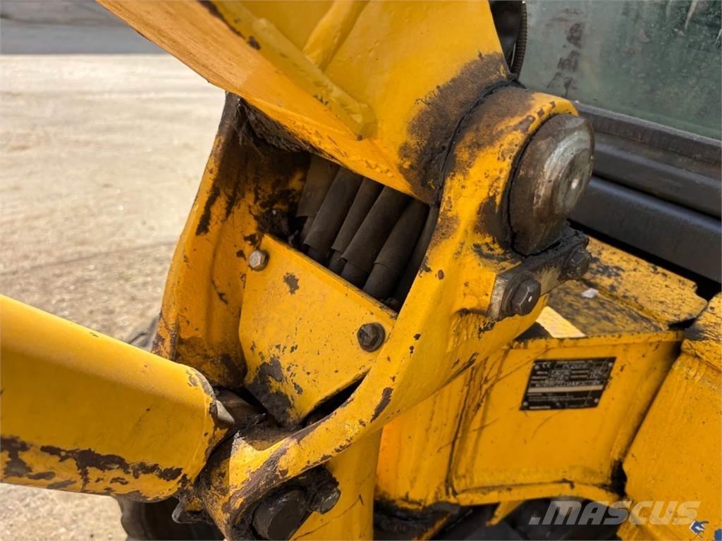 Komatsu PC26 MR-3 Građevinarstvo – ostalo