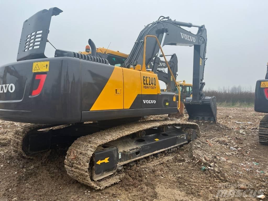 Volvo EC240BLC Bageri gusjeničari