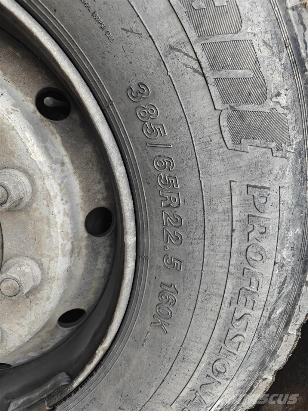 Sisu E11M Kiper kamioni