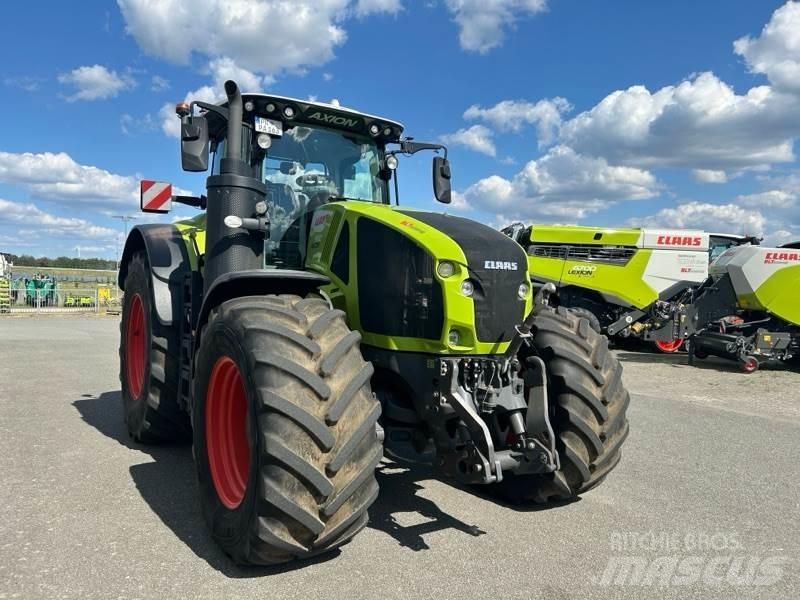 CLAAS Axion 960 Traktori