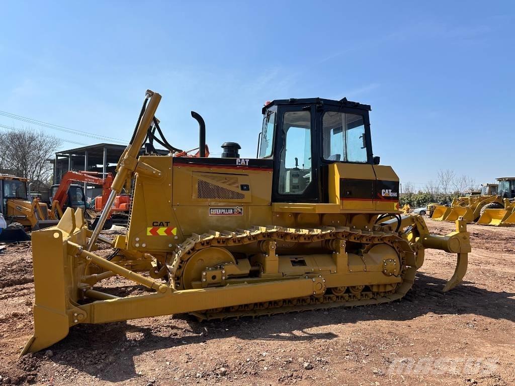 CAT D6G Buldožeri gusjeničari