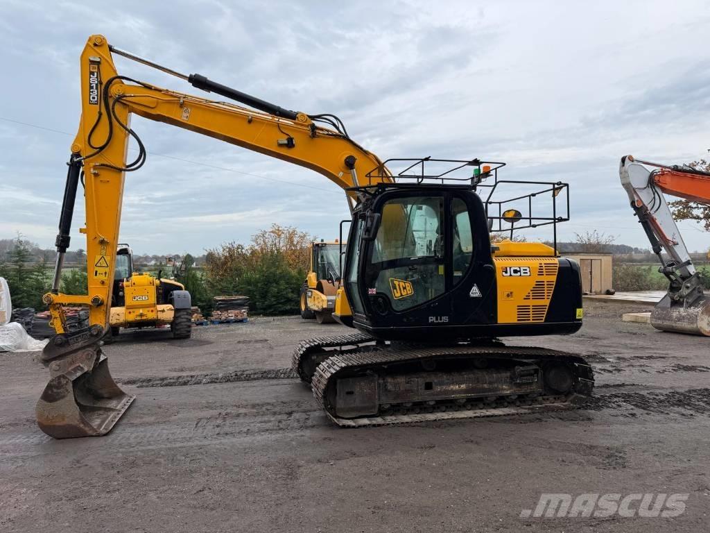 JCB JS 130 LC Bageri gusjeničari
