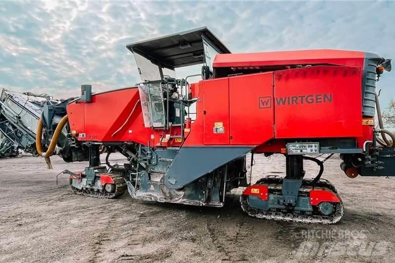 Wirtgen W220 Ostali kamioni