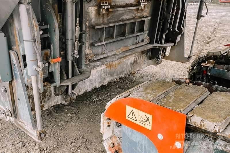 Wirtgen W220 Ostali kamioni