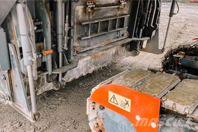 Wirtgen W220 Ostali kamioni