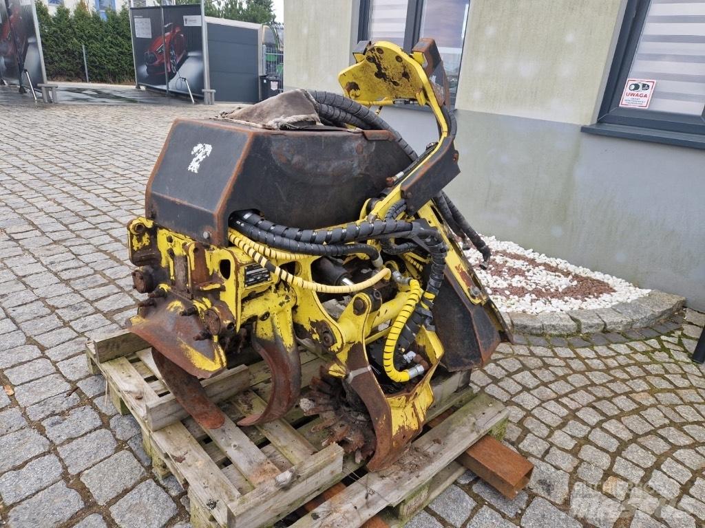 John Deere H414 Glave za kombajne