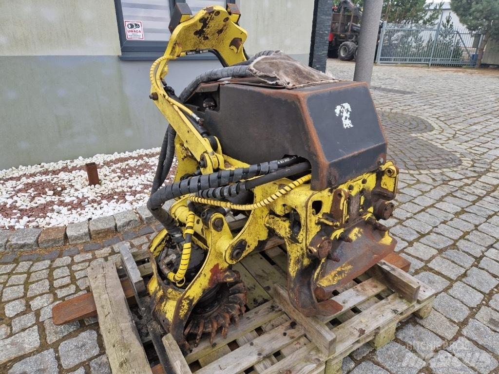 John Deere H414 Glave za kombajne
