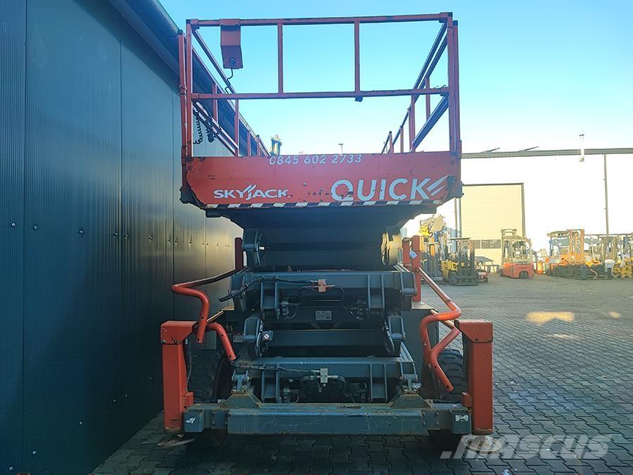 SkyJack SJ 9250 Škaraste platforme