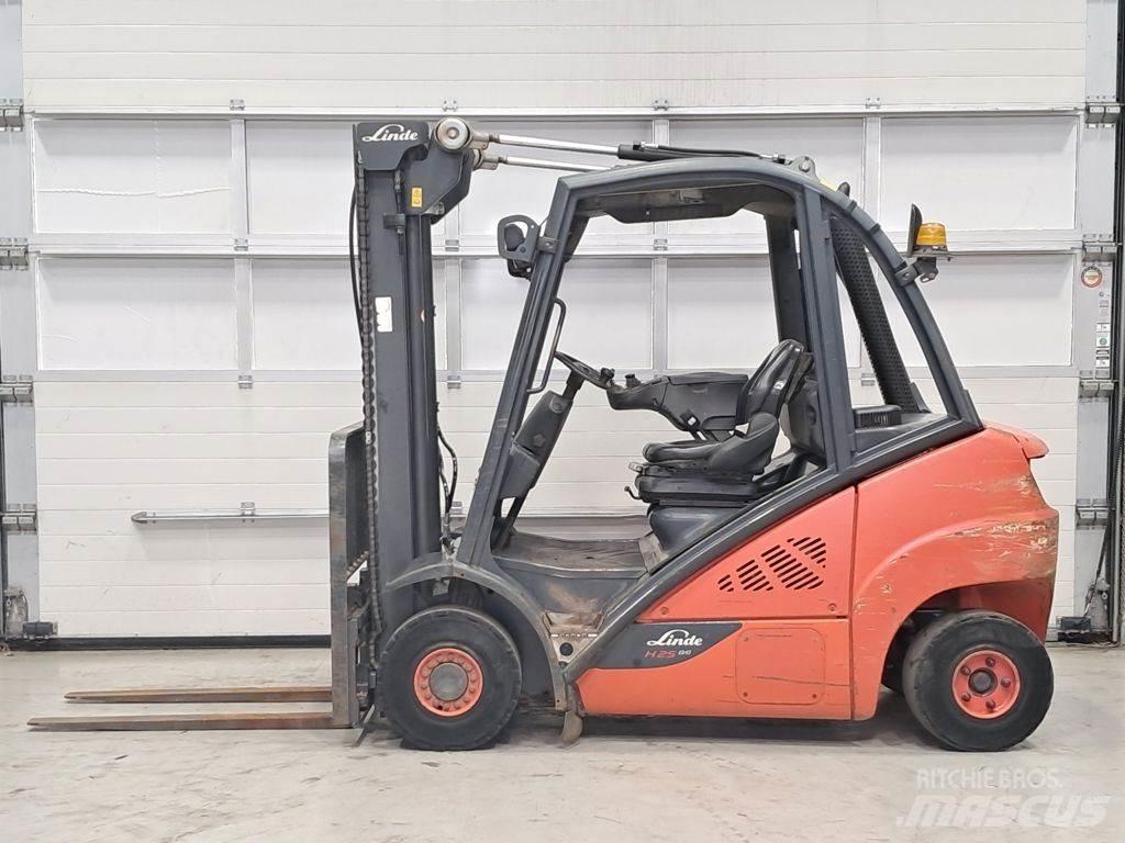 Linde H25D-02 Dizelski viličari