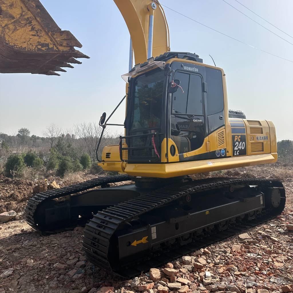 Komatsu PC 240 Bageri gusjeničari