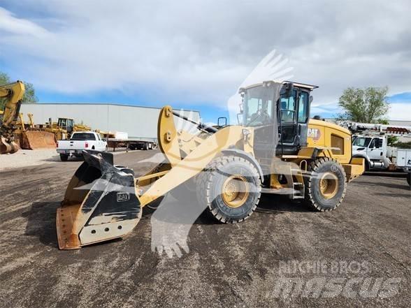 CAT 930M Utovarivači na kotačima