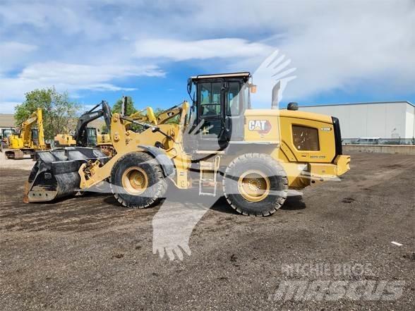 CAT 930M Utovarivači na kotačima