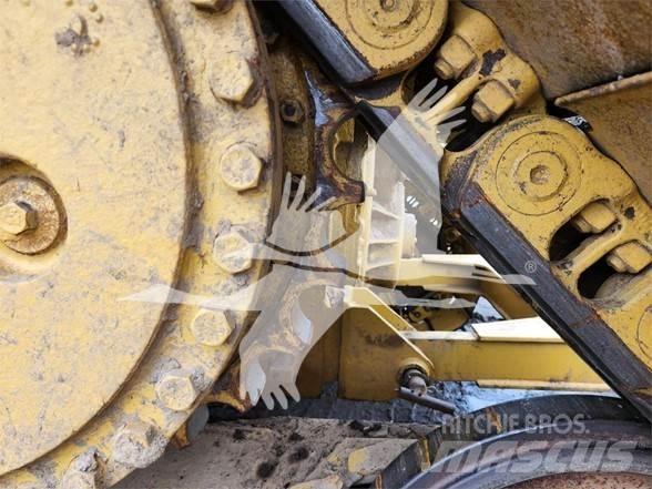 CAT D6T LGP Buldožeri gusjeničari