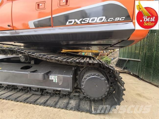 Doosan DX 300 LC Bageri gusjeničari