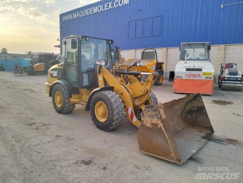 CAT 906M Utovarivači na kotačima