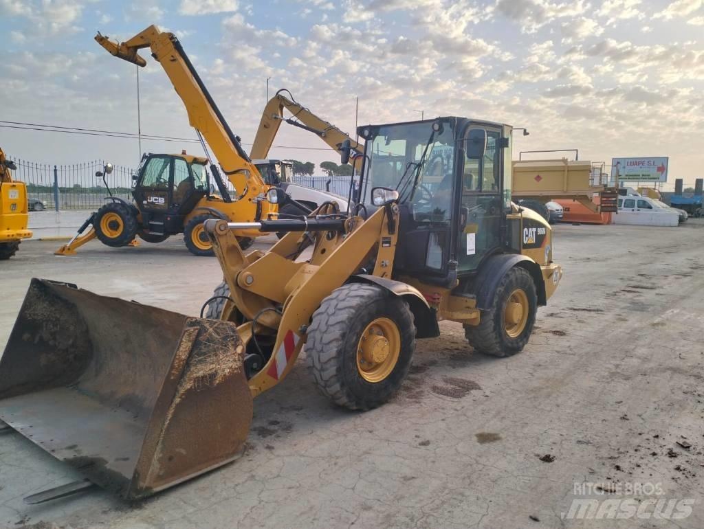 CAT 906M Utovarivači na kotačima