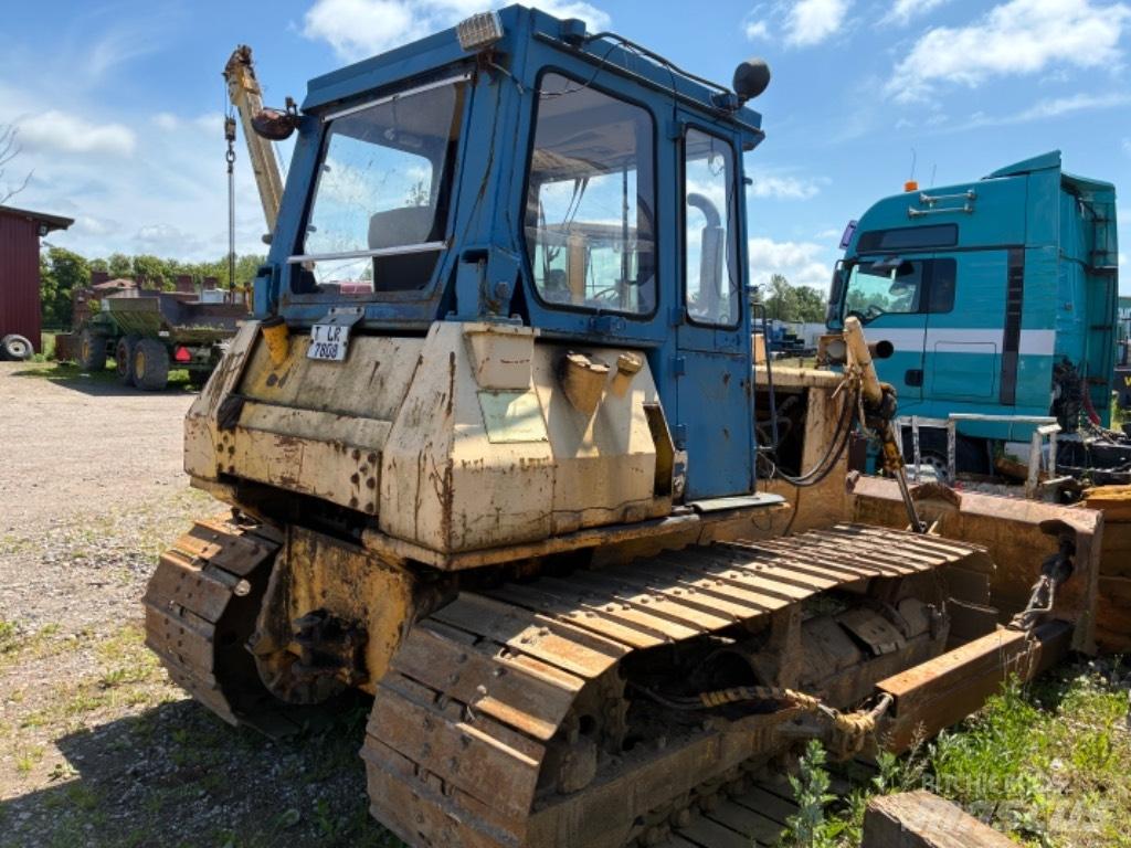 Komatsu D 41 P-3 Buldožeri gusjeničari