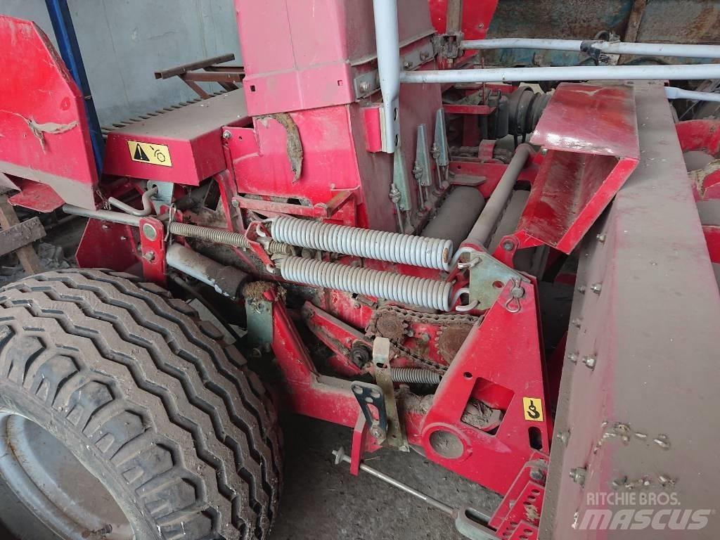 JF FCT 1050 Kombajni za stočnu hranu