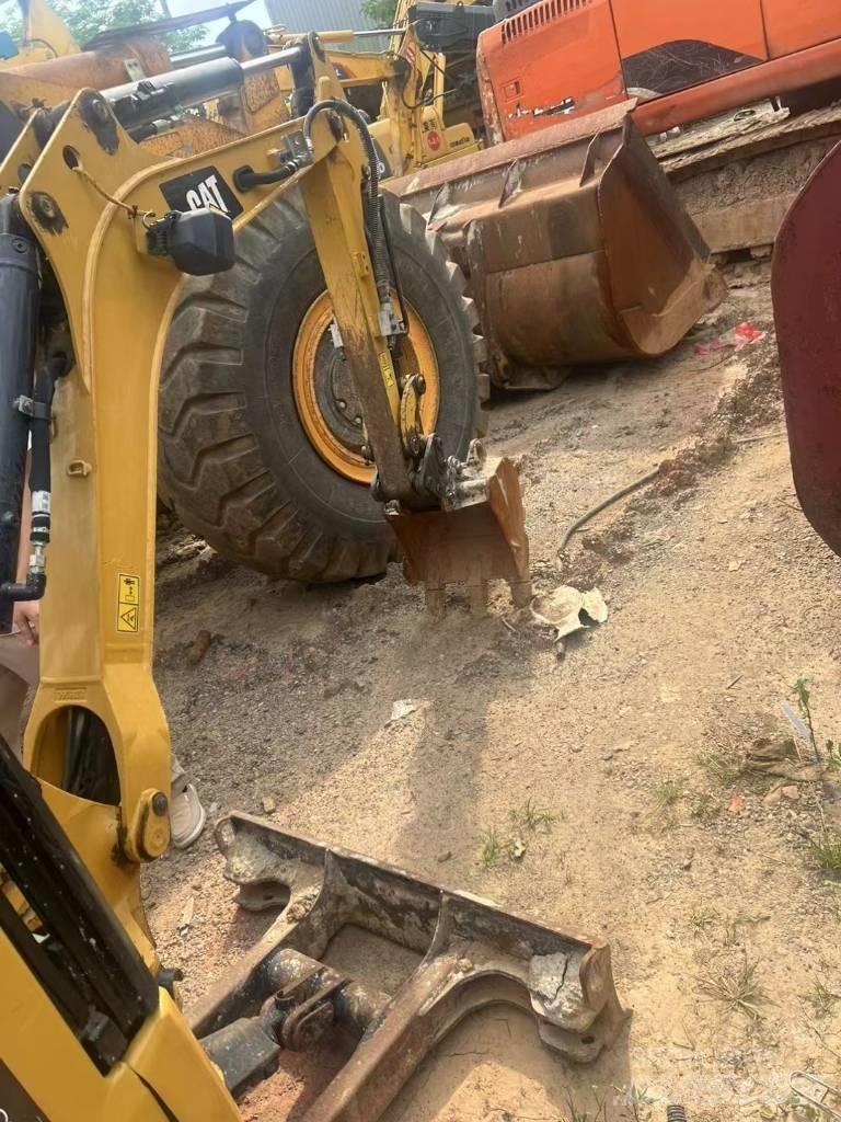 CAT 301.7 Mini bageri <7t