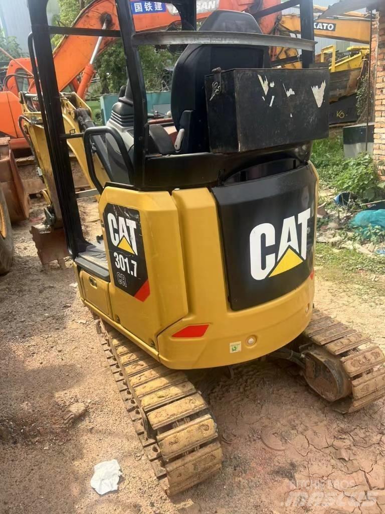 CAT 301.7 Mini bageri <7t