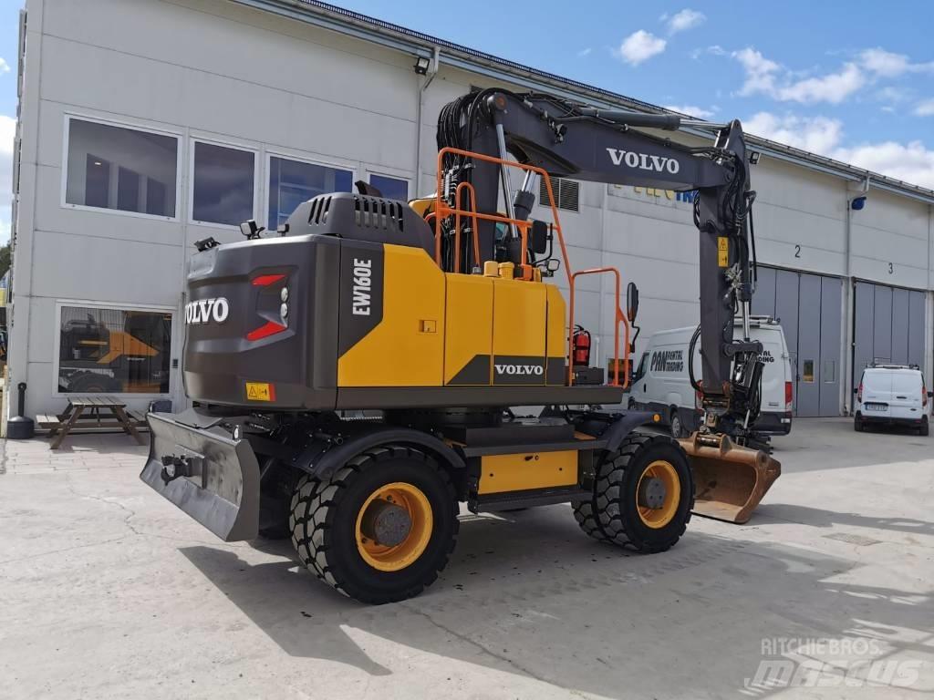 Volvo EW160E Bageri na kotačima