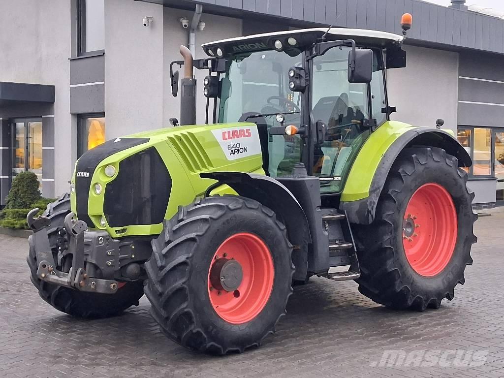 CLAAS Arion 640 Traktori