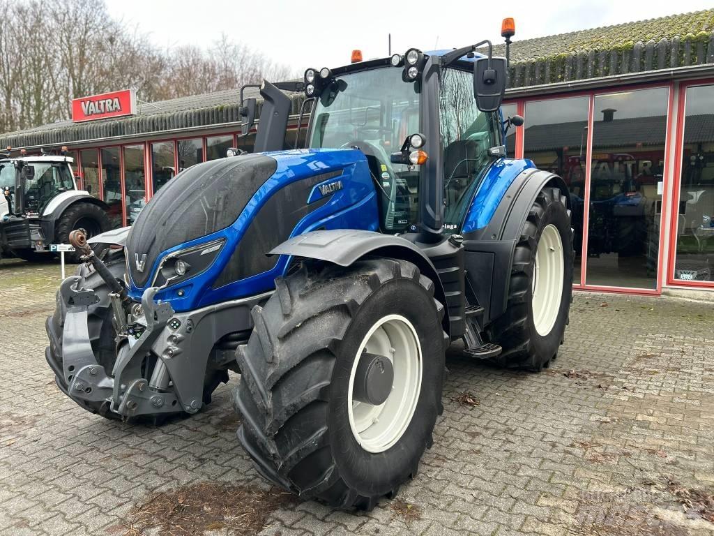 Valtra T 214 Versu Traktori
