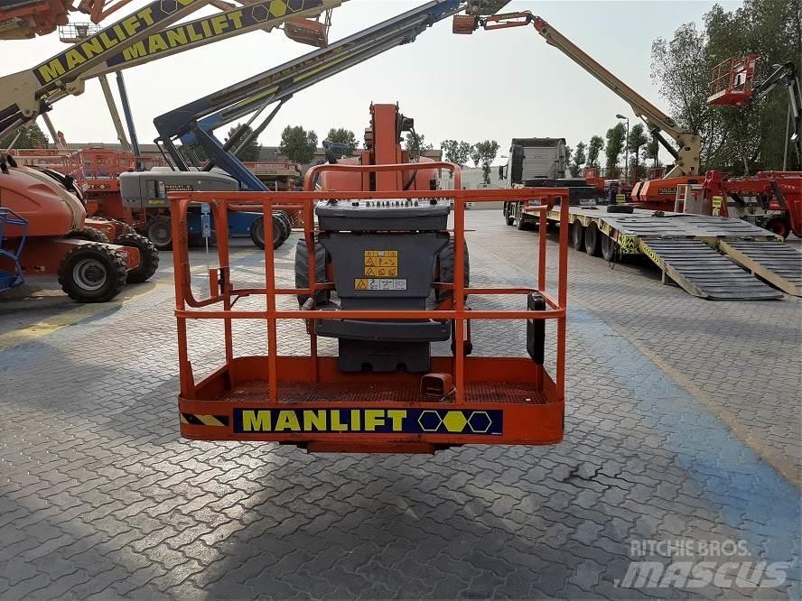 JLG 800AJ Zglobne podizne platforme